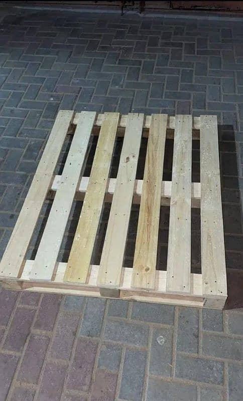 Plastic Pallets | New & used pallets | Industrial Storage Pallet stock 12