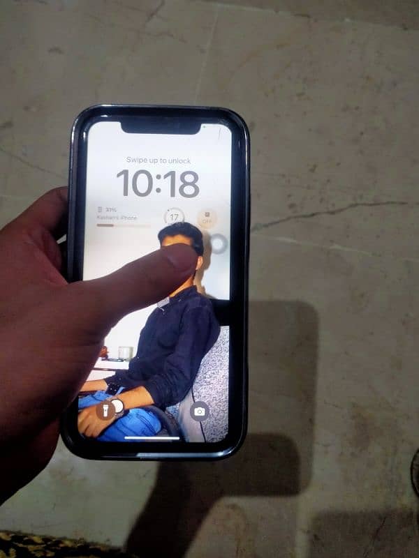 Iphone 11 (128 gb). 5