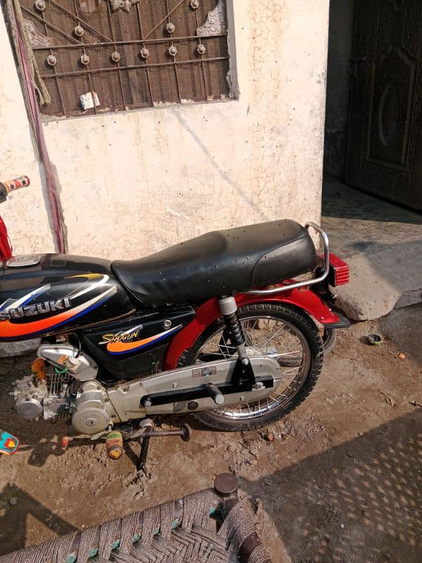 Honda suzuki 0