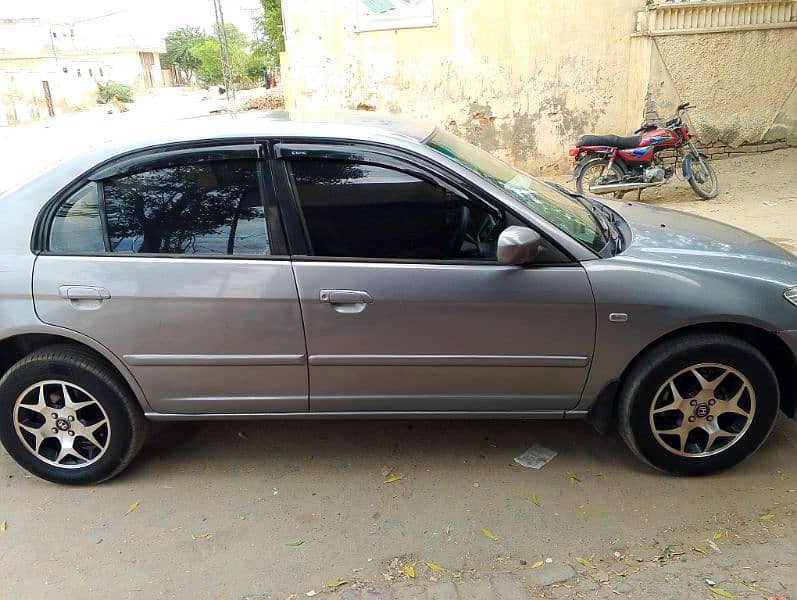 honda civic 2005 model home Used Car on my name Lahore rajistrd 6