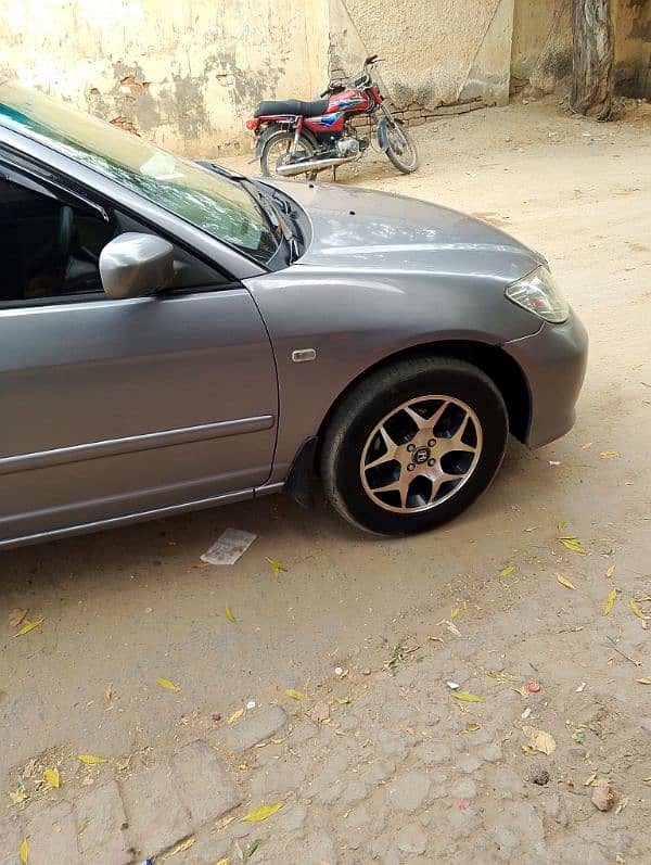 honda civic 2005 model home Used Car on my name Lahore rajistrd 7