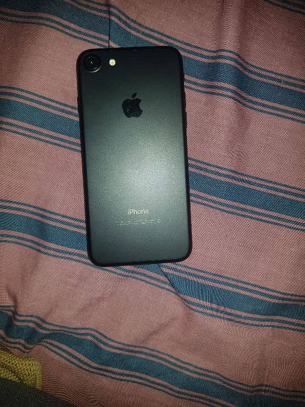 iphone 7 PTA aproved 32gb 2