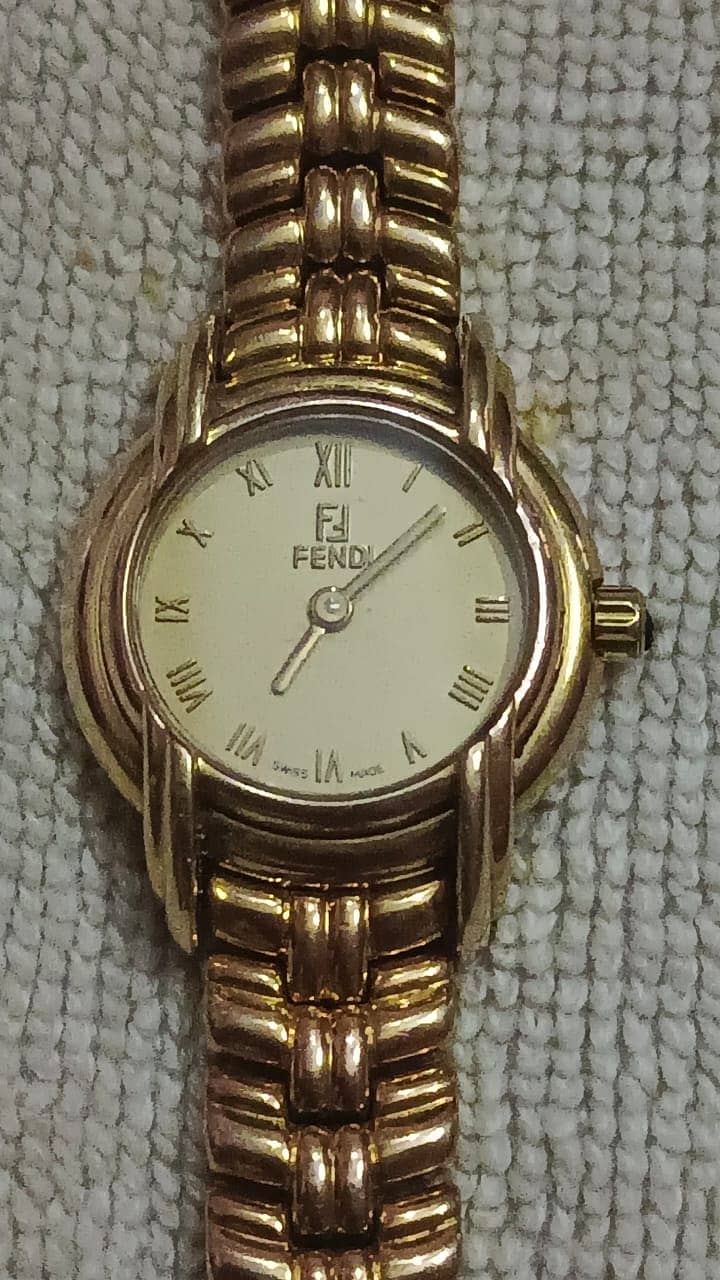 Vinatge Fendi ladies 18k gold platted watch 1