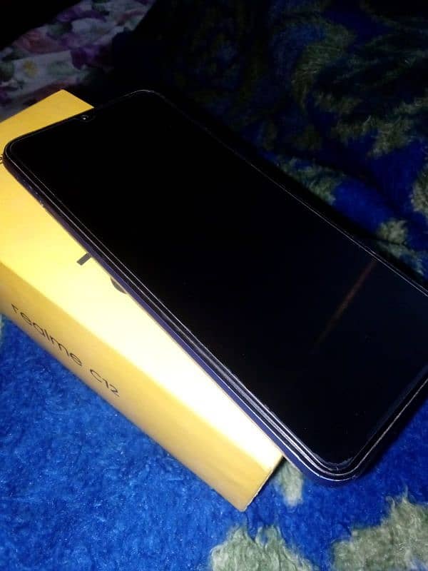 REALME C12 FOR SALE 3