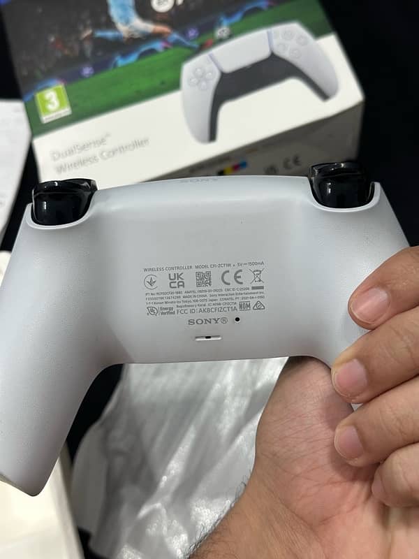 PS5 CONTROLLER DUALSENSE 10/10 WITH BOX 4