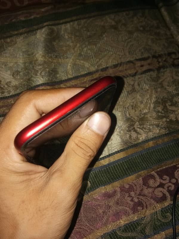 iPhone XR 1