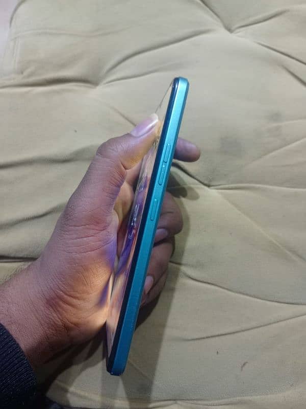 itel a60 8/128GB 2