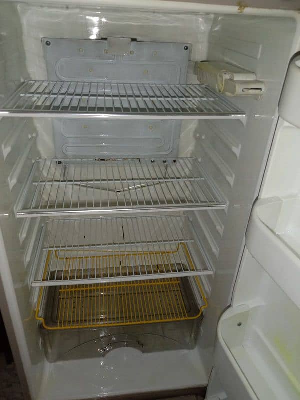 Refrigerator For Sale 3