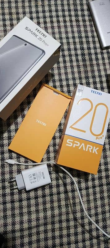 Tecno Spark 20 pro plus 7