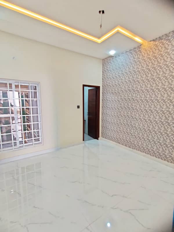 OUTSTANDING 5 MARLA BRAND NEW CORNER HOUSE FOR SALE IN NASHEMAN IQBAL PHASE2 B2 2