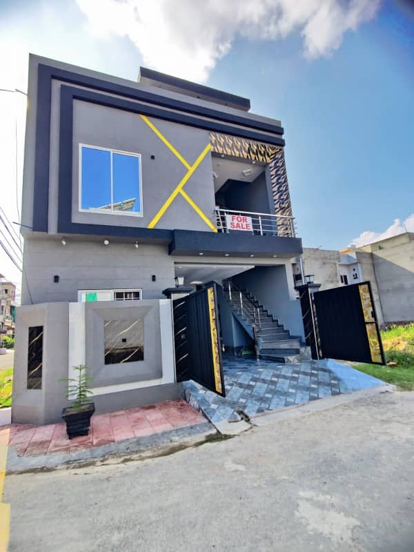 OUTSTANDING 5 MARLA BRAND NEW CORNER HOUSE FOR SALE IN NASHEMAN IQBAL PHASE2 B2 25