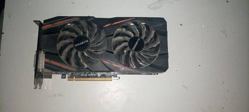 AMD graphic card 4 GB 256 bit 0