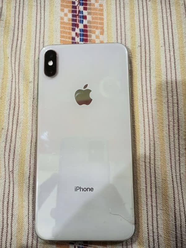 Iphone xs max 64gb non pta white colour 1