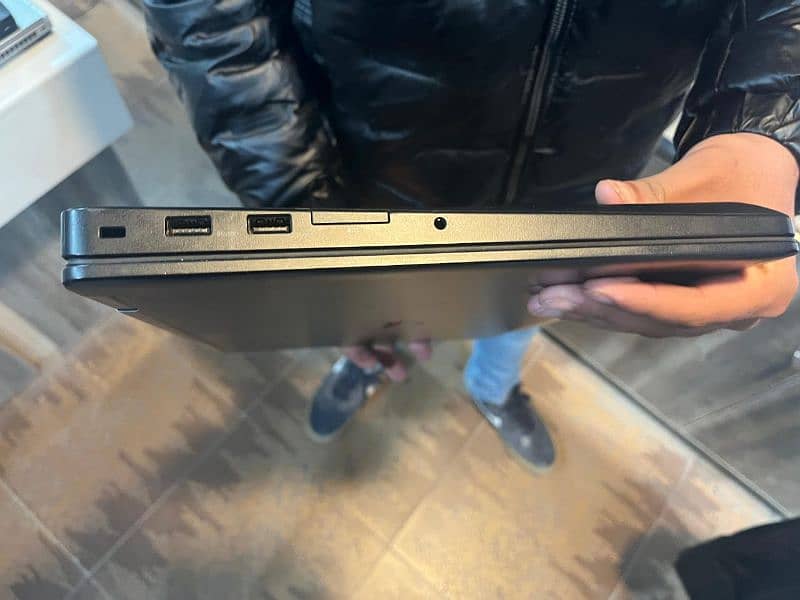 Dell latitude i5 6th generation , E5470 3