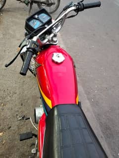 Honda 125 2010 model hai all ok hai