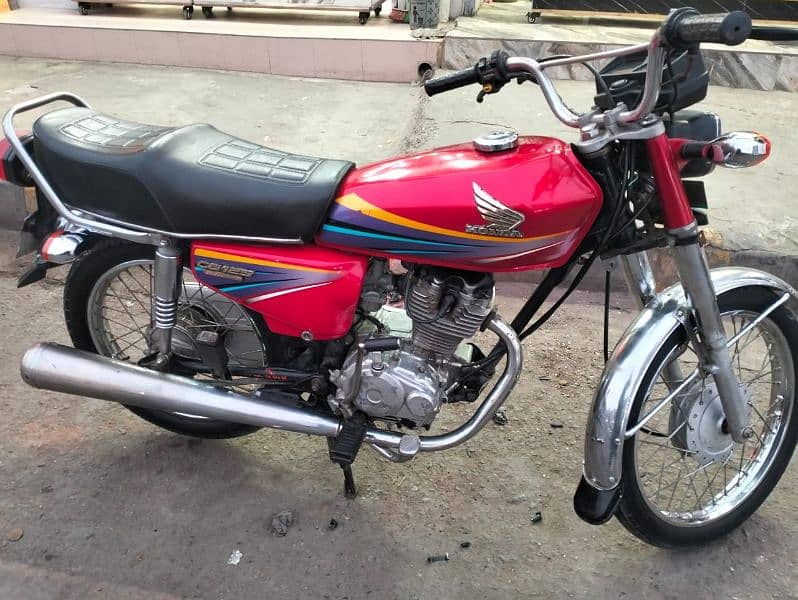 Honda 125 2010 model hai all ok hai 4