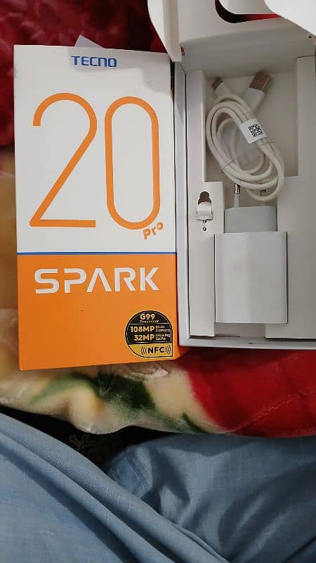 Tecno spark 20 pro 8bg 256gb 10 by10 jast 3 mh uoz ha/03004562429calme 7