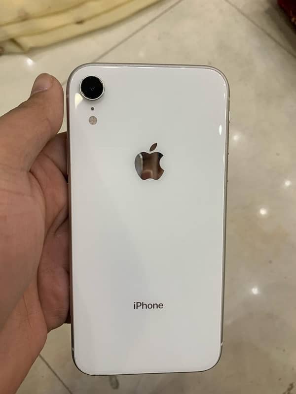 iPhone XR jv 3