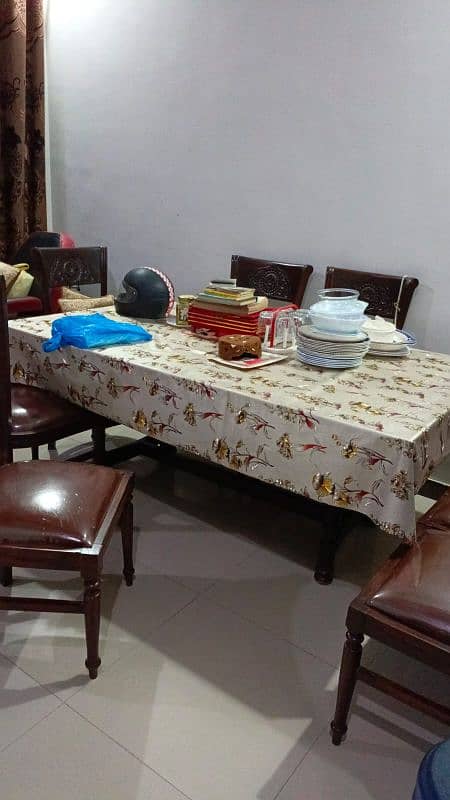 Dinning table with 8 chair 2