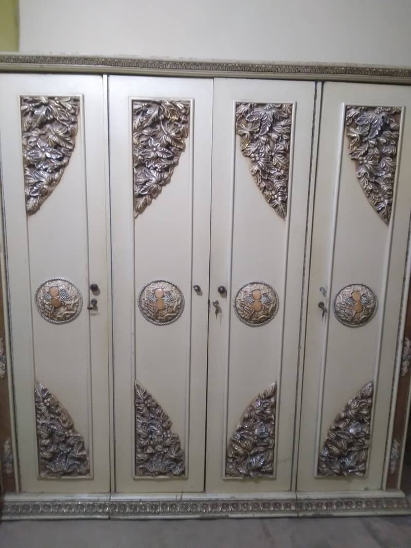Bed set with dressing and cupboard 1