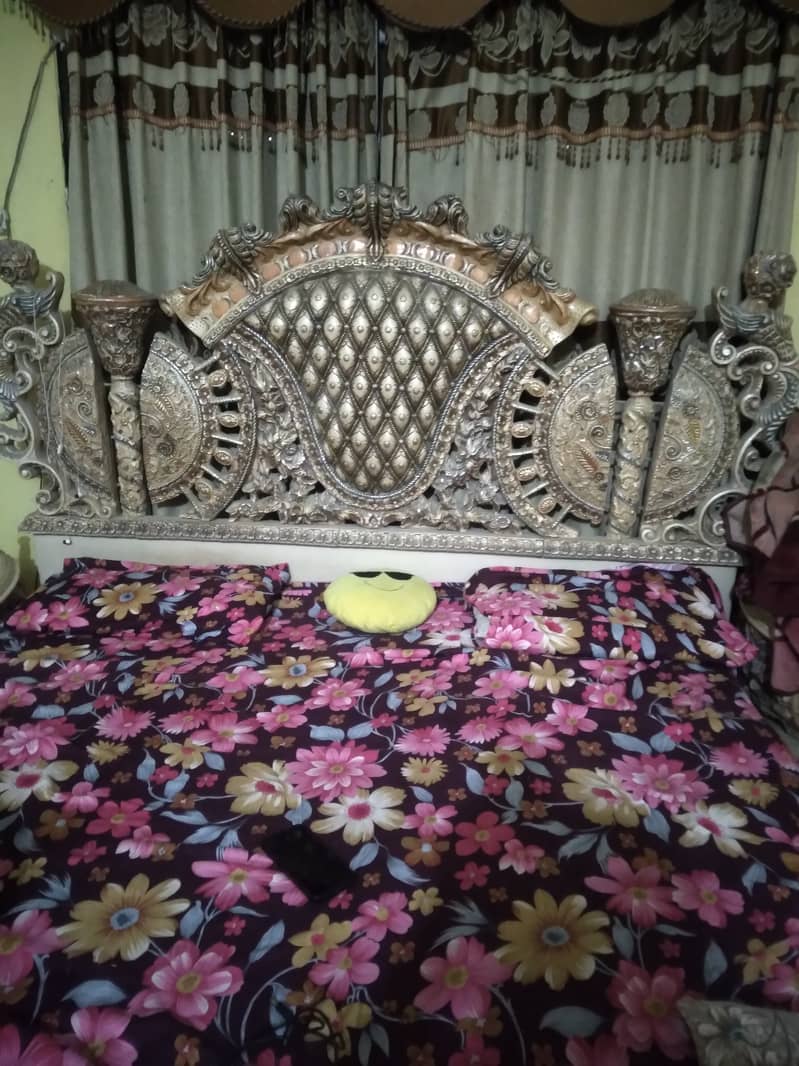 Bed set with dressing and cupboard 2