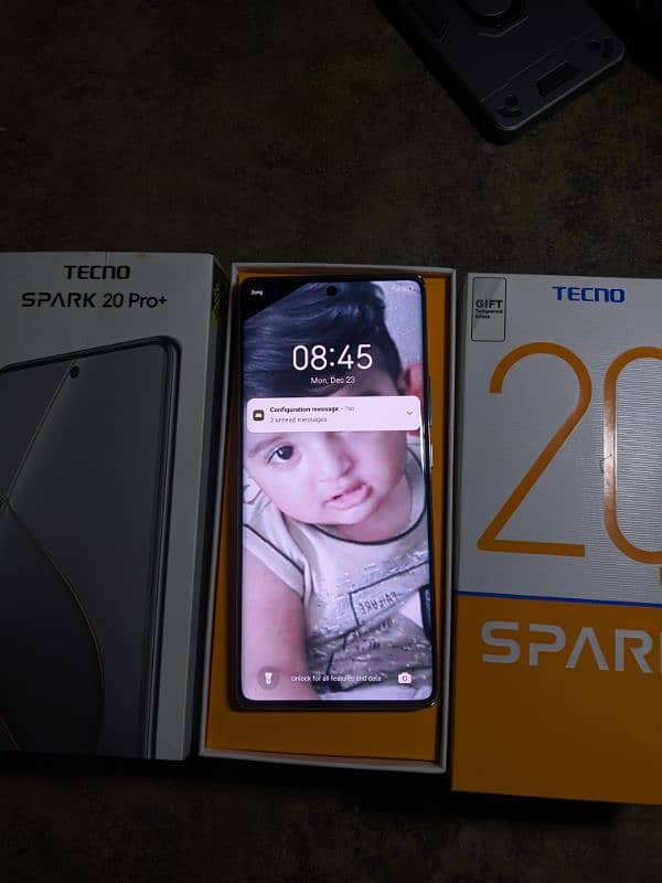 Tecno spark 20 pro plus 8/256GB contact 03171872543 1