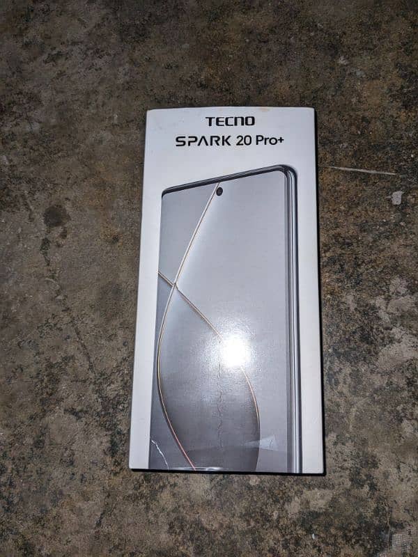 Tecno spark 20 pro plus 8/256GB contact 03171872543 7