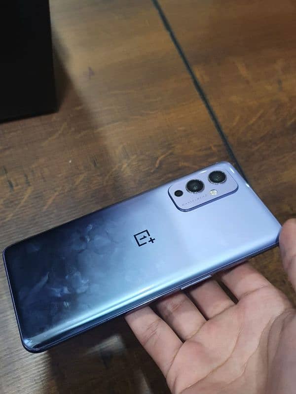 OnePlus 9 5G 4