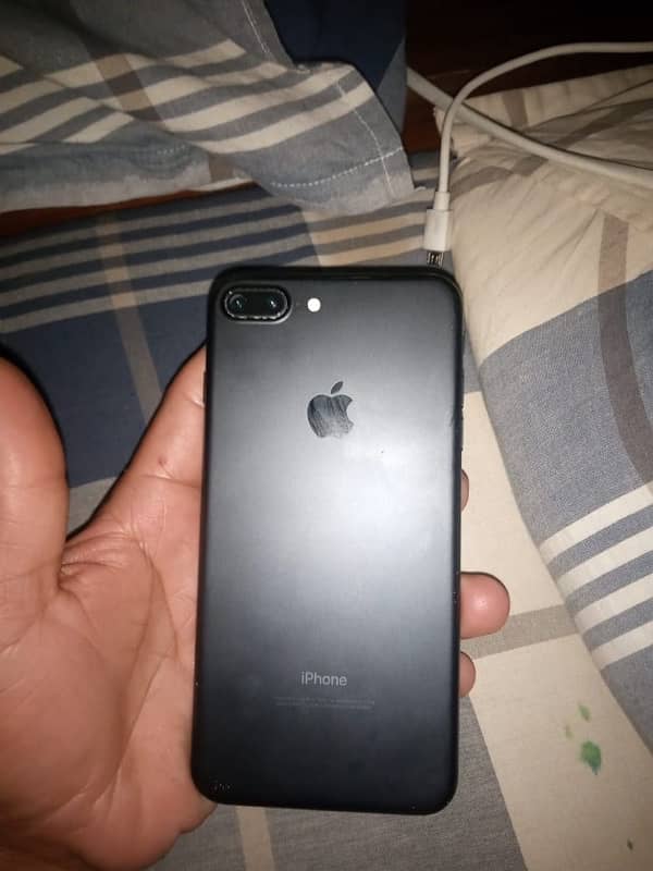 i phone 7 plus 128 gb 4