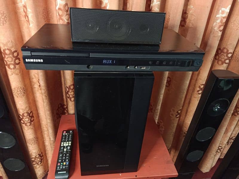 Samsung Home Theater (HT-F456K)-5.1 Channel -1000watts-. . 100% Original 1