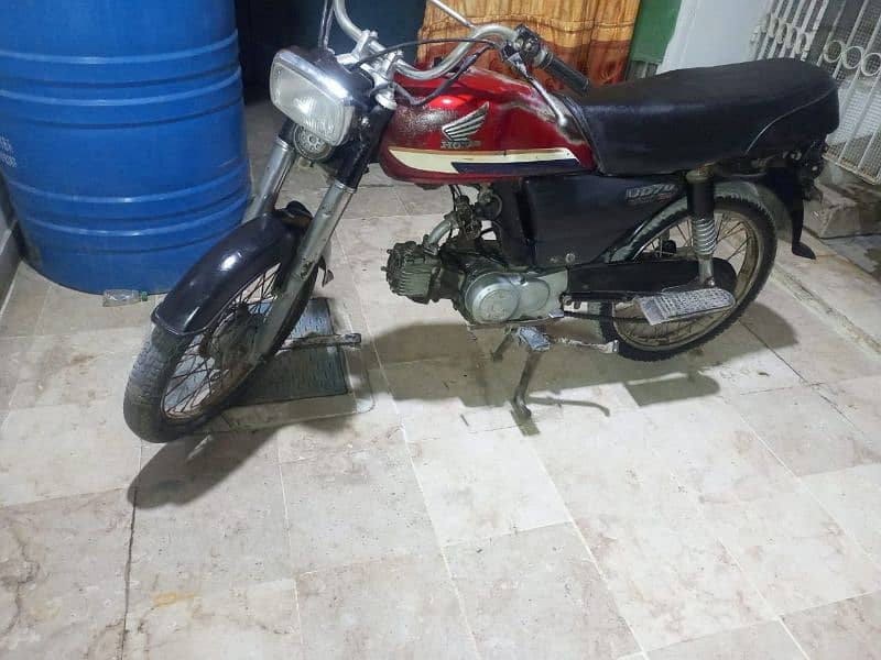 honda 1994 model bike ok. h 2