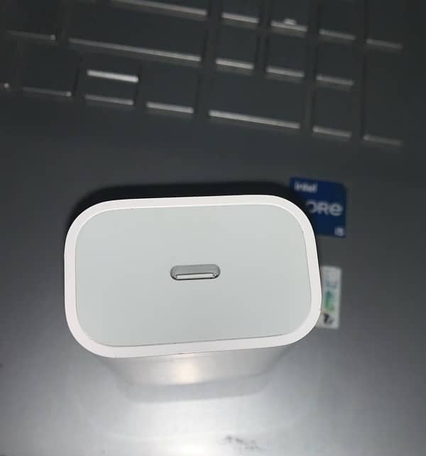 Iphone charger 20w (new) 2