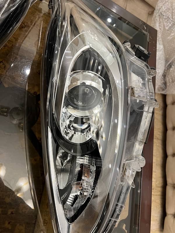 Aqua Headlights Model 2020 1