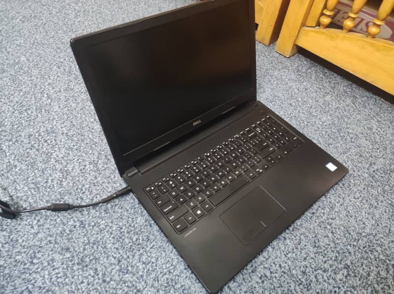 Dell latitude 3570 Laptop 0