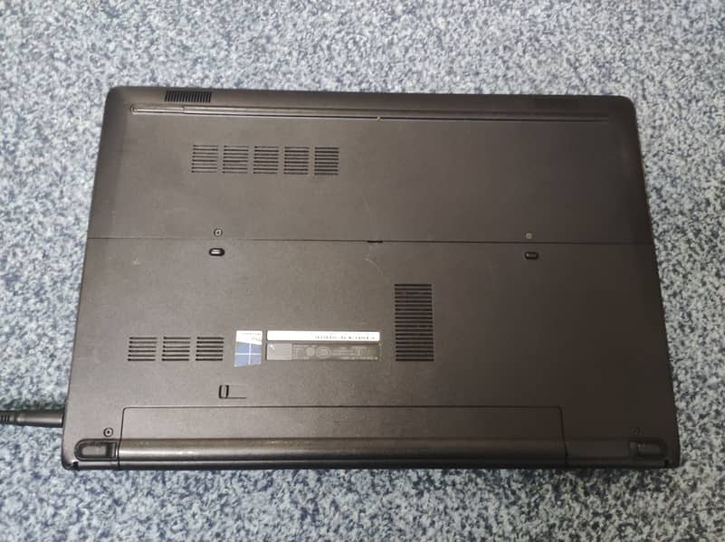 Dell latitude 3570 Laptop 5