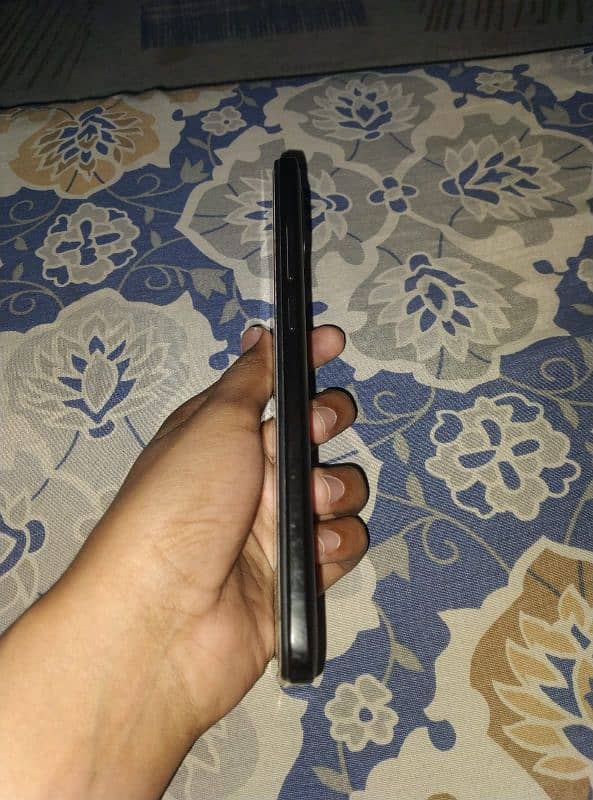 Redmi a2 plus with box and original charger 10 by 10 condition 0