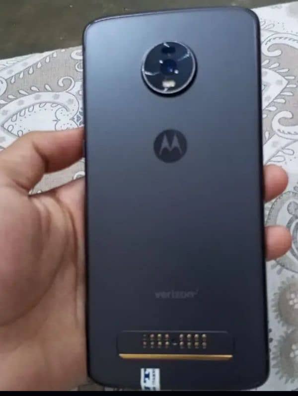 moto z4 4