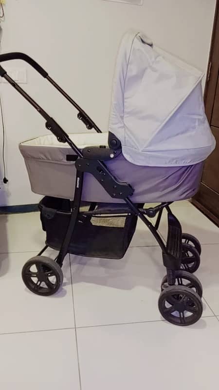 Baby Pram in Excellent Condition 1