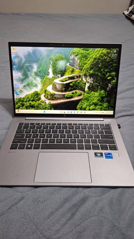 New Laptop HP Z Book Core i7 12 gen 0