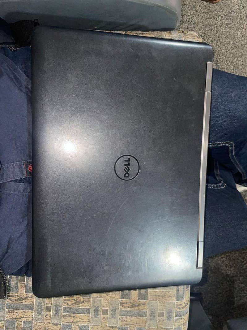 Dell Latitude E5440 1