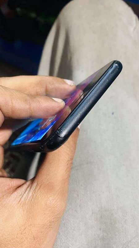 iphone 7      256gb 7