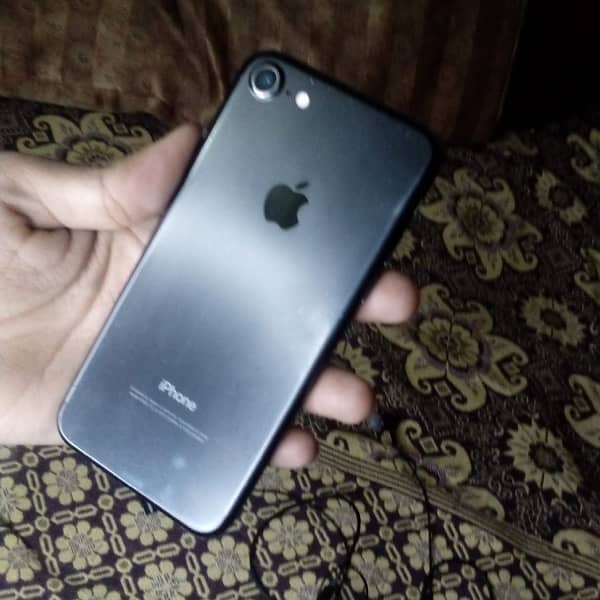 iphone7 nonpta 126GB space watsapp number 03484080449 2