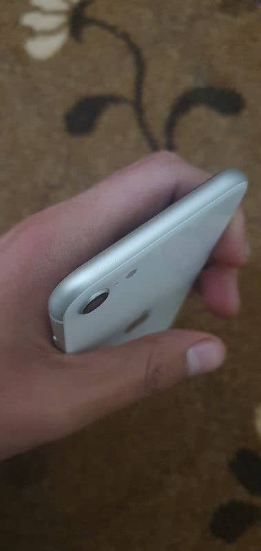 iphone se 2020 pta 1