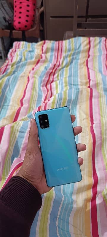 Samsung a51 5