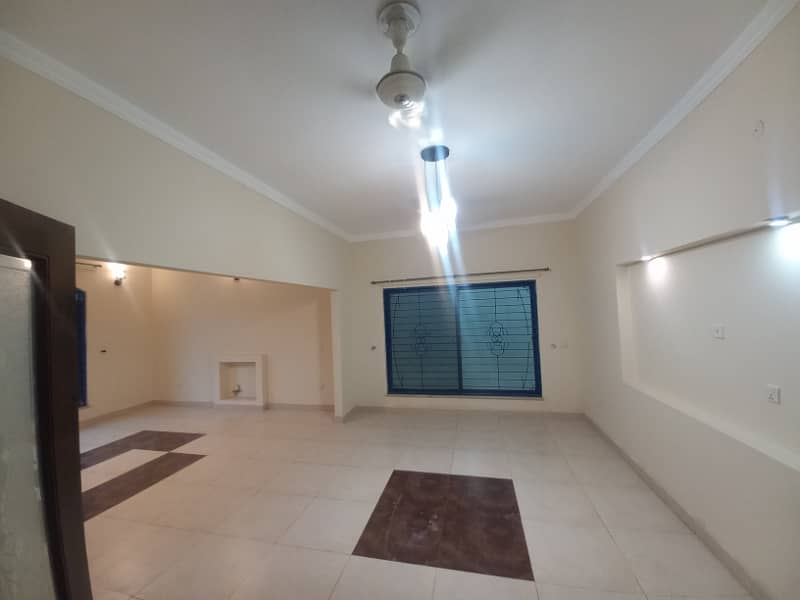 1 Kanal House For Rent Available In Valencia Housing Society Lahore Bijli Pani Gas Available 8