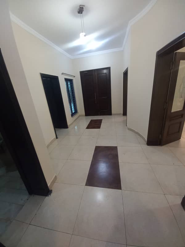 1 Kanal House For Rent Available In Valencia Housing Society Lahore Bijli Pani Gas Available 11