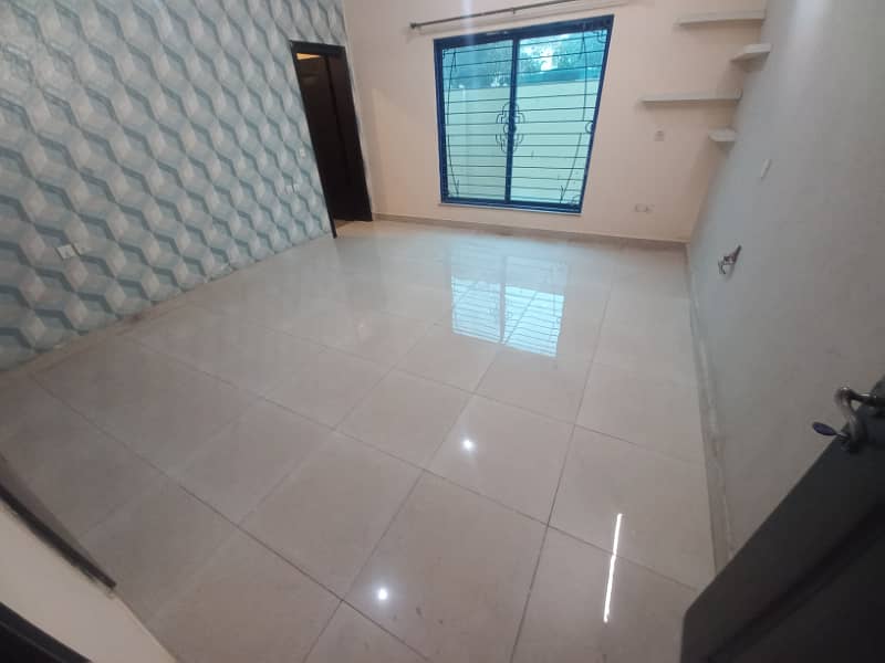 1 Kanal House For Rent Available In Valencia Housing Society Lahore Bijli Pani Gas Available 14