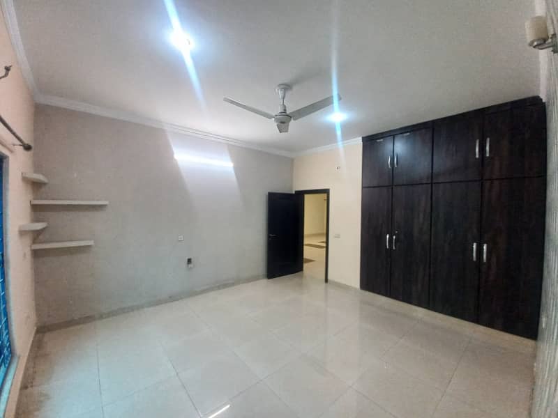 1 Kanal House For Rent Available In Valencia Housing Society Lahore Bijli Pani Gas Available 16