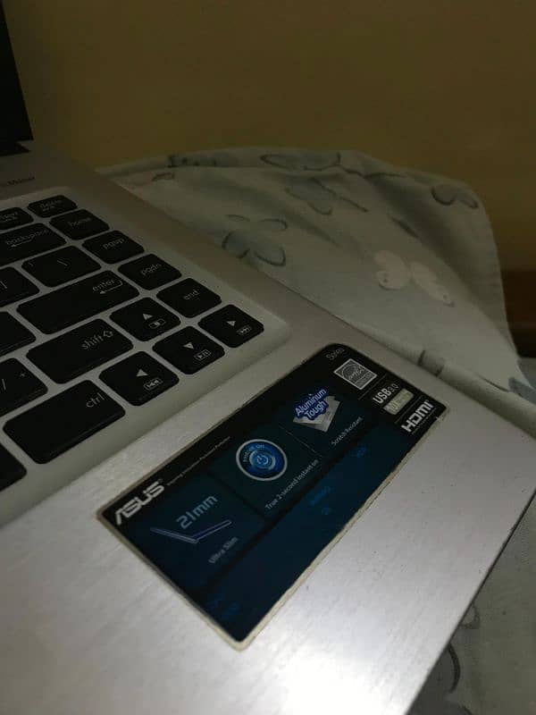 Asus laptop 3