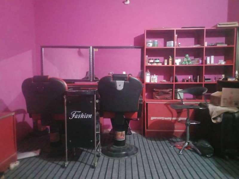 Beauty Parlour Furniture 2